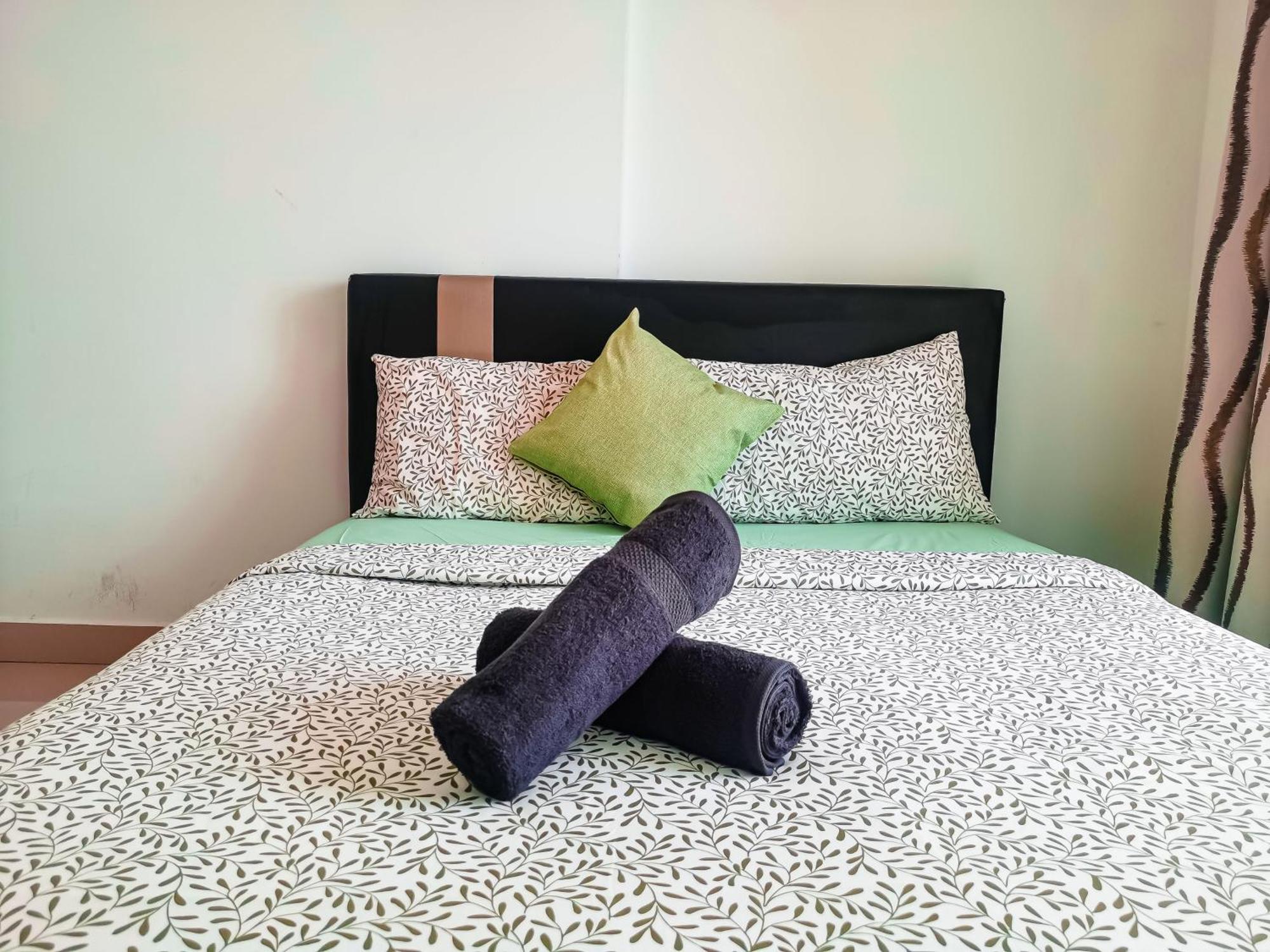 Family Suites At Mansion One By Maj 조지타운 외부 사진